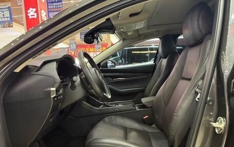 Mazda 3, 2021 год, 2 050 000 рублей, 7 фотография