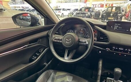 Mazda 3, 2021 год, 2 050 000 рублей, 9 фотография