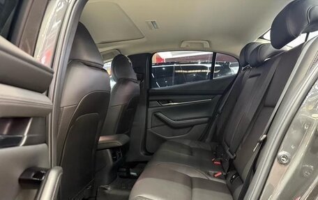 Mazda 3, 2021 год, 2 050 000 рублей, 22 фотография