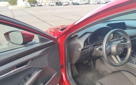 Mazda 3, 2021 год, 1 850 000 рублей, 8 фотография