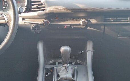 Mazda 3, 2021 год, 1 850 000 рублей, 13 фотография