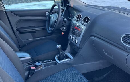 Ford Focus II рестайлинг, 2006 год, 320 000 рублей, 14 фотография