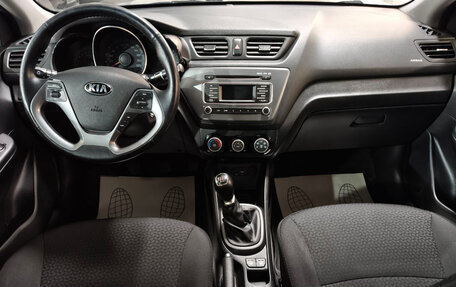 KIA Rio III рестайлинг, 2016 год, 1 100 000 рублей, 10 фотография