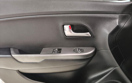 KIA Rio III рестайлинг, 2016 год, 1 100 000 рублей, 13 фотография