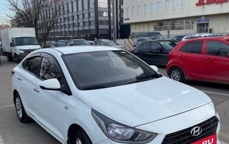 Hyundai Solaris II рестайлинг, 2018 год, 730 000 рублей, 5 фотография