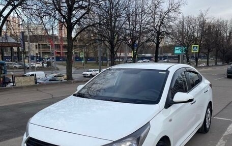 Hyundai Solaris II рестайлинг, 2018 год, 730 000 рублей, 4 фотография