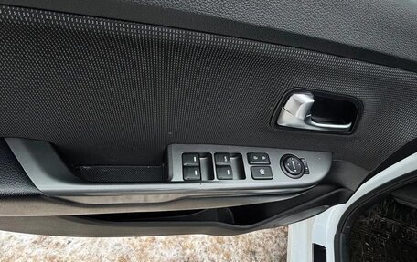 KIA Rio III рестайлинг, 2016 год, 920 000 рублей, 20 фотография