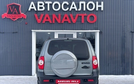 Chevrolet Niva I рестайлинг, 2018 год, 750 000 рублей, 7 фотография