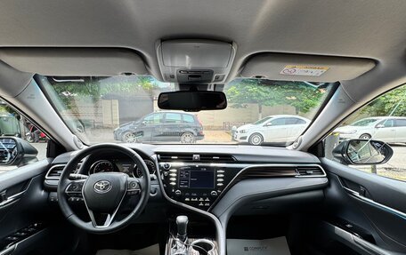 Toyota Camry, 2020 год, 2 800 000 рублей, 5 фотография