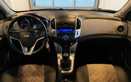 Chevrolet Cruze II, 2013 год, 802 000 рублей, 9 фотография