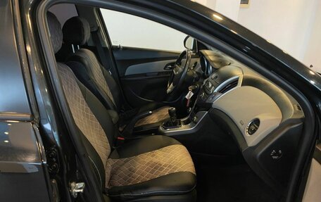 Chevrolet Cruze II, 2013 год, 802 000 рублей, 29 фотография