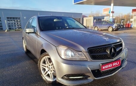 Mercedes-Benz C-Класс, 2011 год, 1 050 000 рублей, 1 фотография