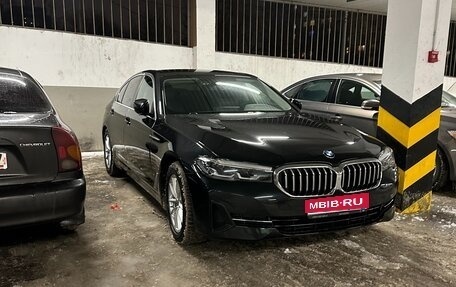BMW 5 серия, 2021 год, 4 600 000 рублей, 1 фотография