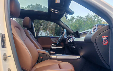 Mercedes-Benz GLB, 2022 год, 2 590 000 рублей, 10 фотография
