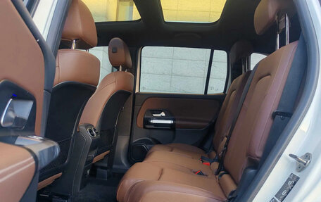 Mercedes-Benz GLB, 2022 год, 2 590 000 рублей, 11 фотография