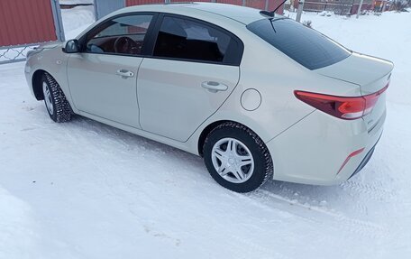KIA Rio IV, 2019 год, 1 350 000 рублей, 4 фотография