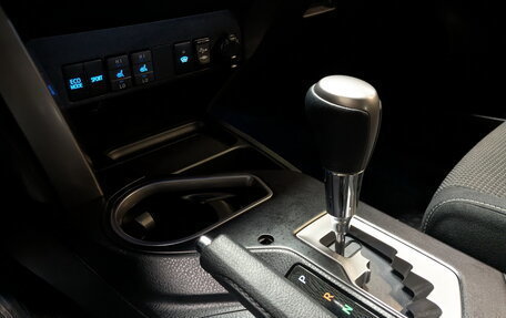 Toyota RAV4, 2019 год, 3 150 000 рублей, 27 фотография