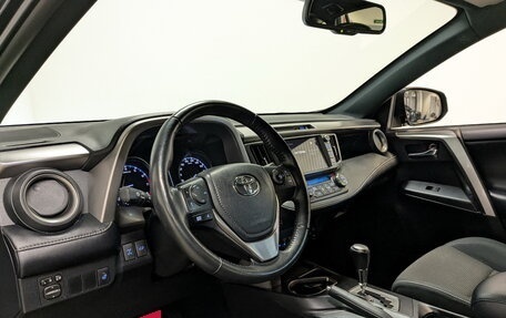 Toyota RAV4, 2019 год, 3 150 000 рублей, 16 фотография