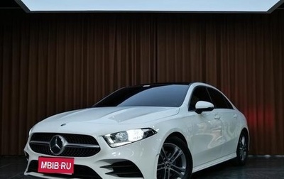 Mercedes-Benz A-Класс, 2022 год, 2 250 000 рублей, 1 фотография