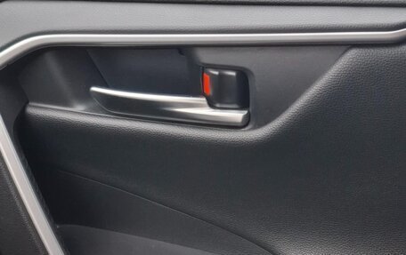 Toyota RAV4, 2020 год, 3 250 000 рублей, 12 фотография