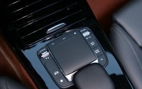 Mercedes-Benz A-Класс, 2022 год, 2 250 000 рублей, 14 фотография