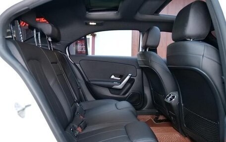 Mercedes-Benz A-Класс, 2022 год, 2 250 000 рублей, 17 фотография