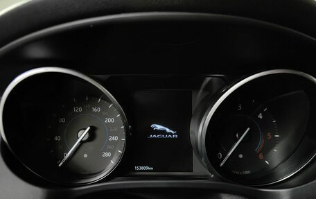 Jaguar F-Pace, 2017 год, 2 535 000 рублей, 18 фотография