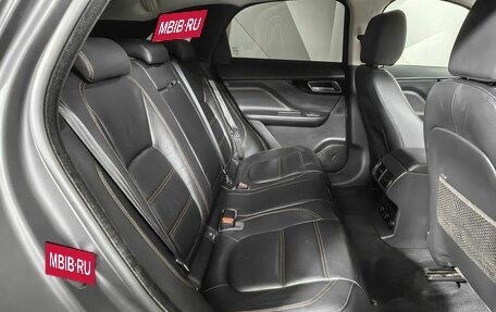 Jaguar F-Pace, 2017 год, 2 535 000 рублей, 16 фотография