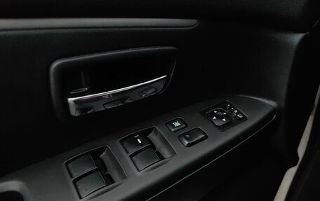 Mitsubishi ASX I рестайлинг, 2012 год, 999 000 рублей, 23 фотография