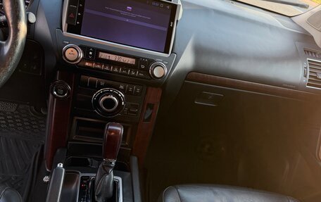 Toyota Land Cruiser Prado 150 рестайлинг 2, 2015 год, 3 649 000 рублей, 12 фотография