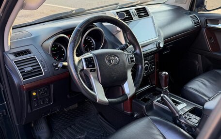 Toyota Land Cruiser Prado 150 рестайлинг 2, 2015 год, 3 649 000 рублей, 11 фотография