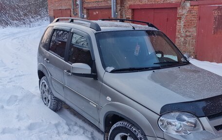 Chevrolet Niva I рестайлинг, 2011 год, 500 000 рублей, 3 фотография