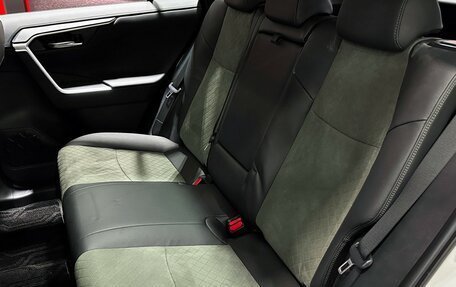 Toyota RAV4, 2025 год, 3 997 000 рублей, 13 фотография