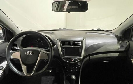 Hyundai Solaris II рестайлинг, 2014 год, 880 000 рублей, 27 фотография