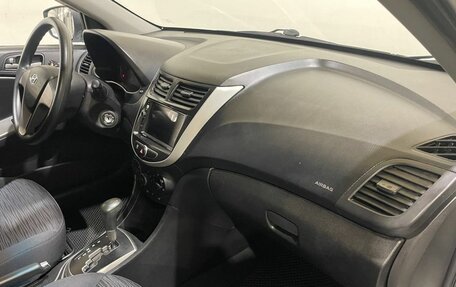 Hyundai Solaris II рестайлинг, 2014 год, 880 000 рублей, 28 фотография