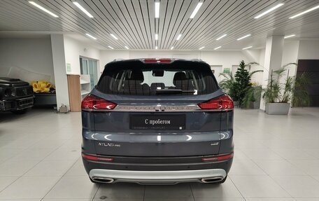 Geely Atlas, 2022 год, 1 972 000 рублей, 4 фотография