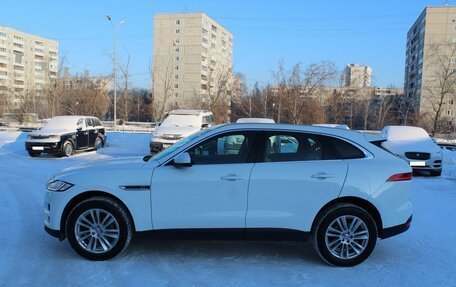 Jaguar F-Pace, 2017 год, 4 200 000 рублей, 8 фотография