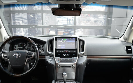 Toyota Land Cruiser 200, 2018 год, 8 500 000 рублей, 13 фотография