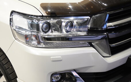 Toyota Land Cruiser 200, 2018 год, 8 500 000 рублей, 7 фотография