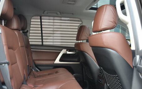 Toyota Land Cruiser 200, 2018 год, 8 500 000 рублей, 31 фотография