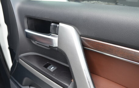 Toyota Land Cruiser 200, 2018 год, 8 500 000 рублей, 33 фотография