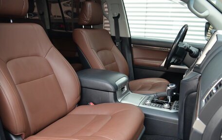 Toyota Land Cruiser 200, 2018 год, 8 500 000 рублей, 34 фотография