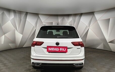 Volkswagen Tiguan II, 2021 год, 3 355 000 рублей, 8 фотография