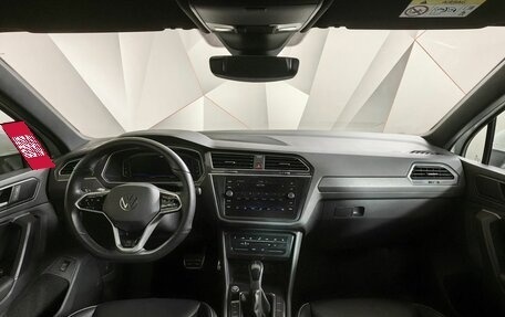 Volkswagen Tiguan II, 2021 год, 3 355 000 рублей, 13 фотография