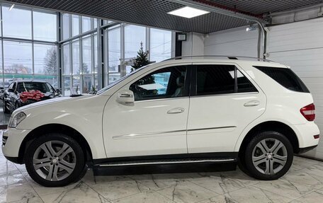 Mercedes-Benz M-Класс, 2010 год, 1 990 000 рублей, 3 фотография