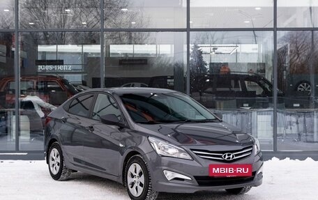 Hyundai Solaris II рестайлинг, 2015 год, 800 000 рублей, 5 фотография
