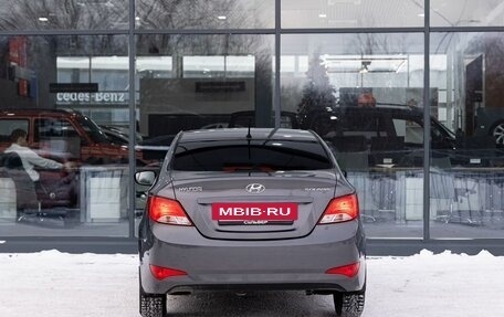 Hyundai Solaris II рестайлинг, 2015 год, 800 000 рублей, 4 фотография