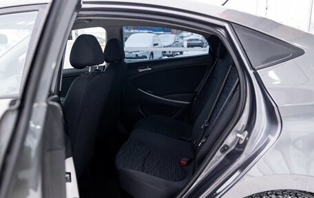 Hyundai Solaris II рестайлинг, 2015 год, 800 000 рублей, 13 фотография