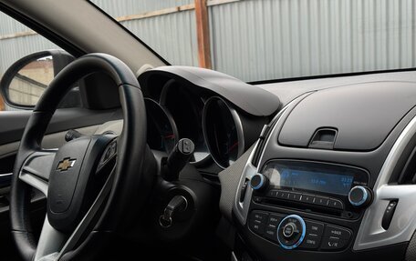 Chevrolet Cruze II, 2014 год, 750 000 рублей, 21 фотография