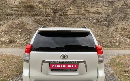 Toyota Land Cruiser Prado 150 рестайлинг 2, 2013 год, 2 750 000 рублей, 5 фотография